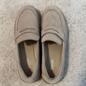Blondo water proof  Beige Slip-On Loafers